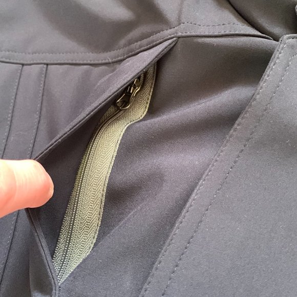 Outer Boundary Mens XL Navy Blue and Grey Canada Embroidery Jacket Like New - Picture 4 of 10